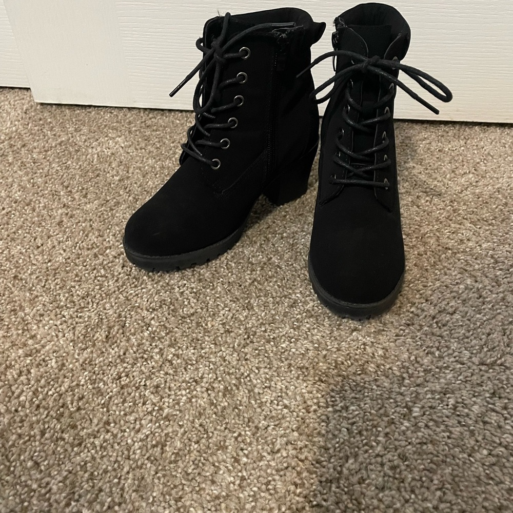 Girls Black Lace-Up Boots Faux Suede/Velvet Girls Size 1